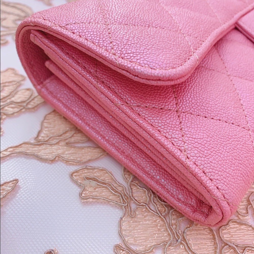 Chanel long wallet 19s iridescent pink in great condition - Picture 3 of 7